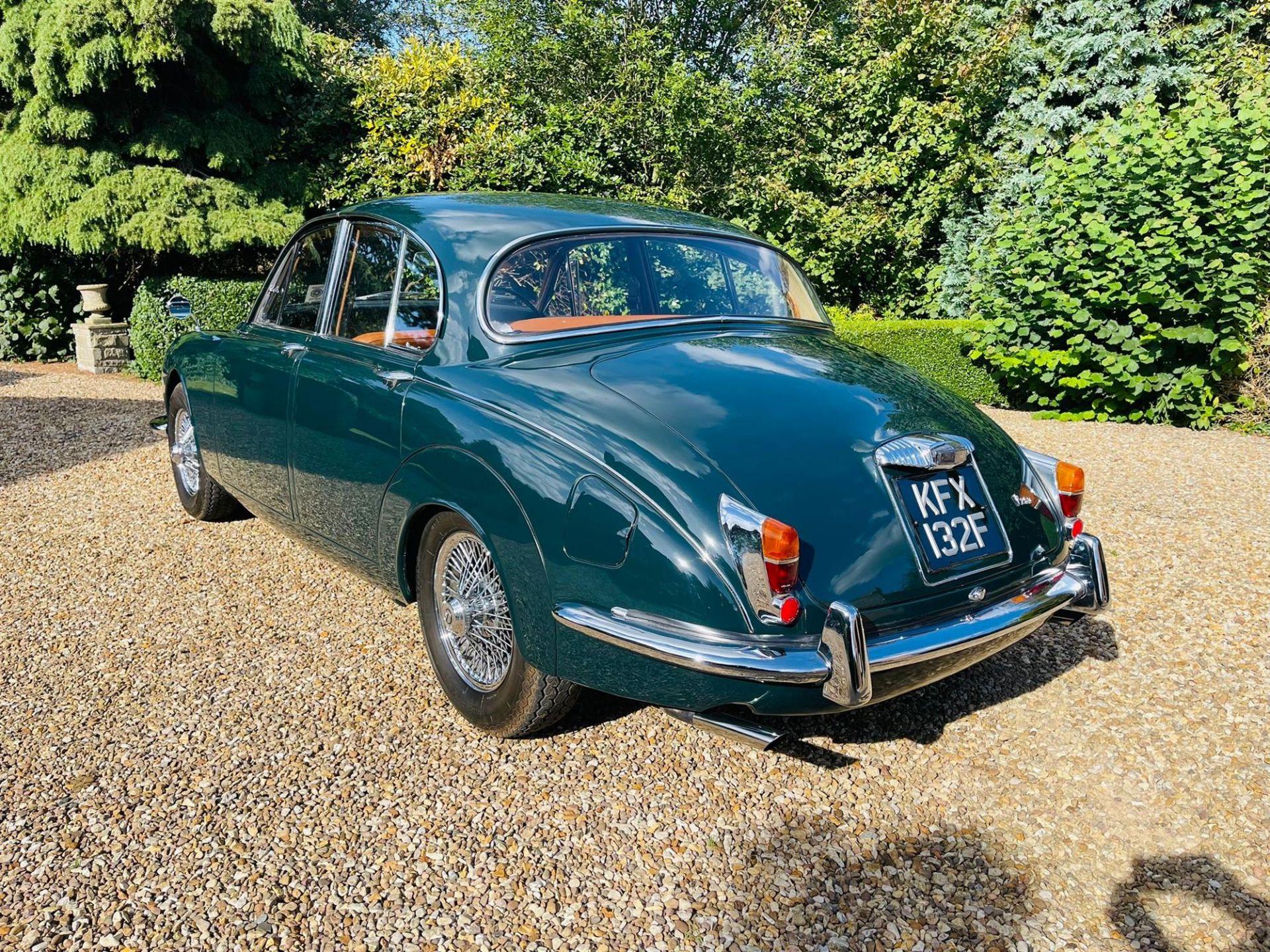 1968 Daimler V8-250 Saloon - Image 8 of 10