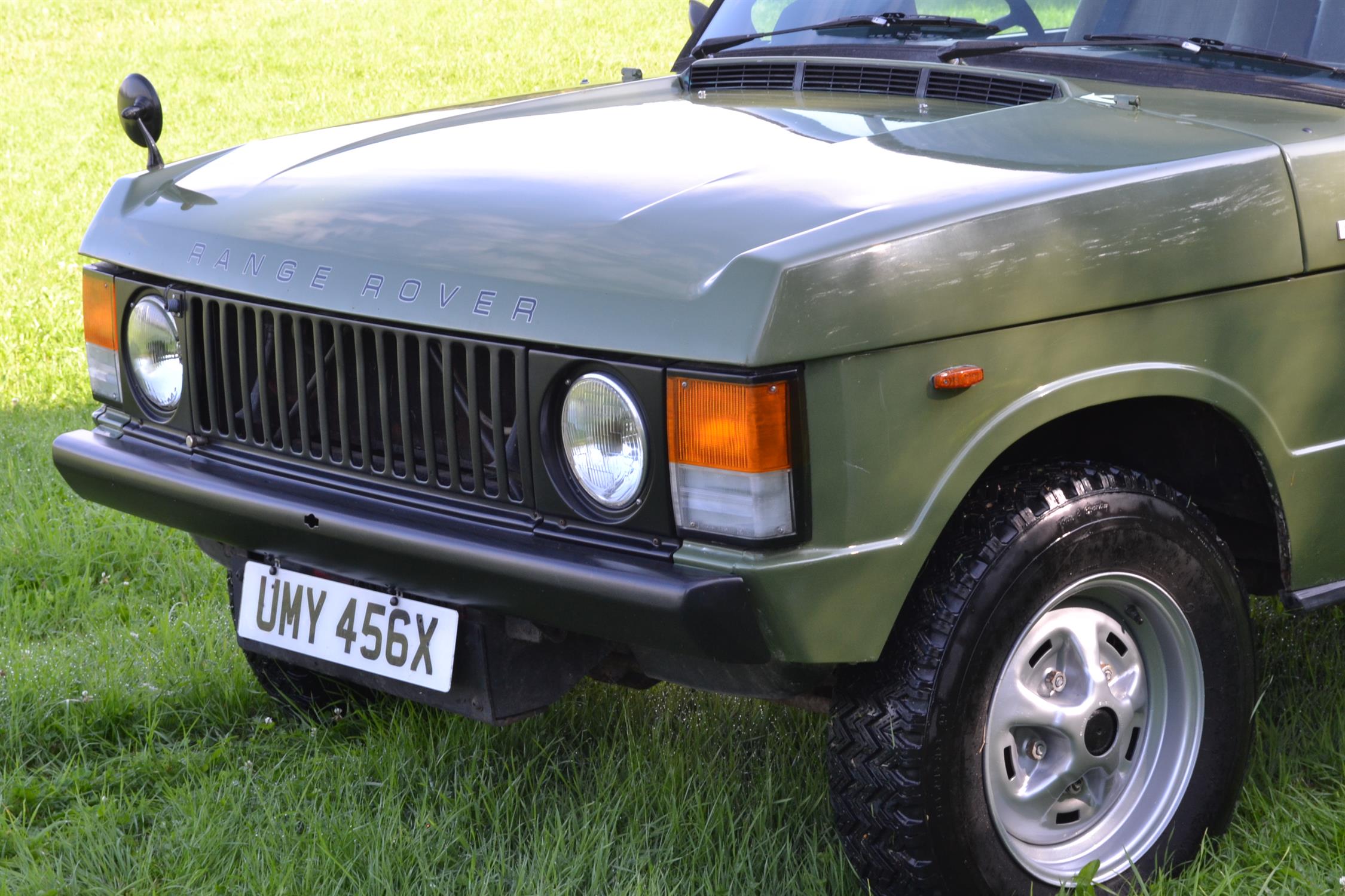 **SOLD PRE-AUCTION**1981 Range Rover Two Door Classic - Image 7 of 10