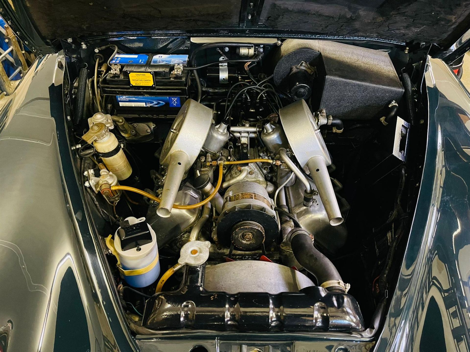 1968 Daimler V8-250 Saloon - Image 3 of 10