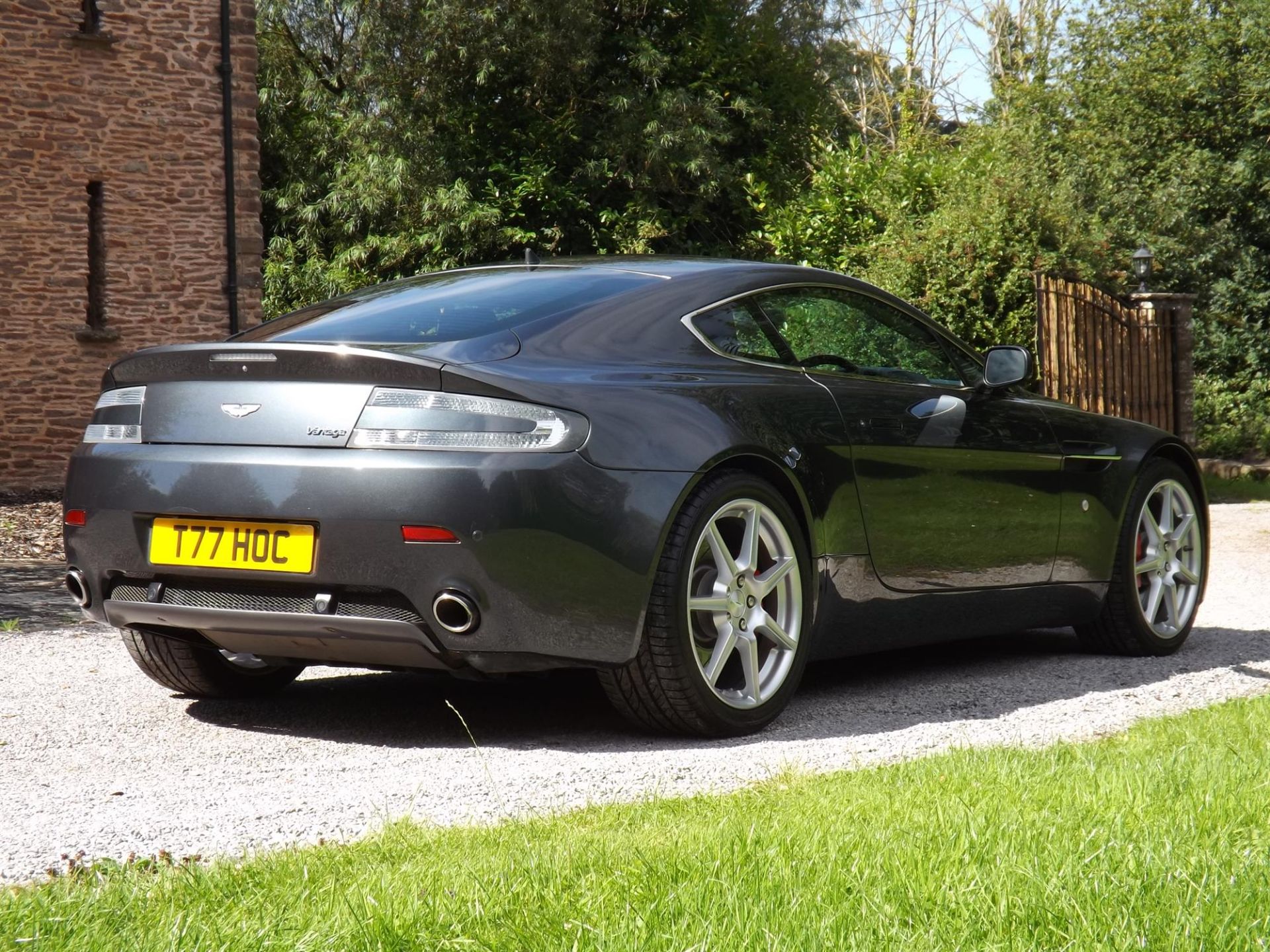 2006 Aston Martin V8 Vantage Coupé - Manual - Image 4 of 10