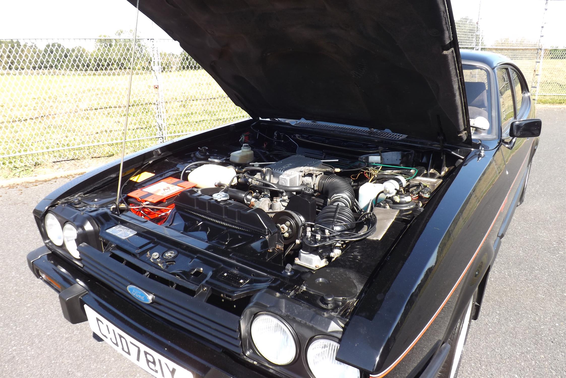 1982 Ford Capri Mk 3 2.8 Injection - Image 10 of 10
