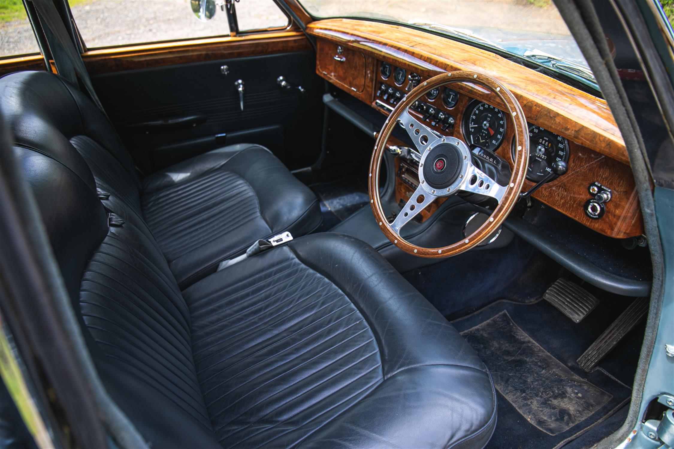 1968 Jaguar S-Type 3.8-Litre Saloon - Image 2 of 10