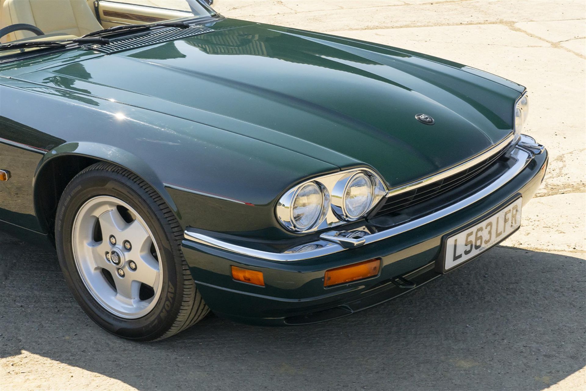 1993 Jaguar XJS 6.0-Litre V12 Convertible - Image 8 of 10