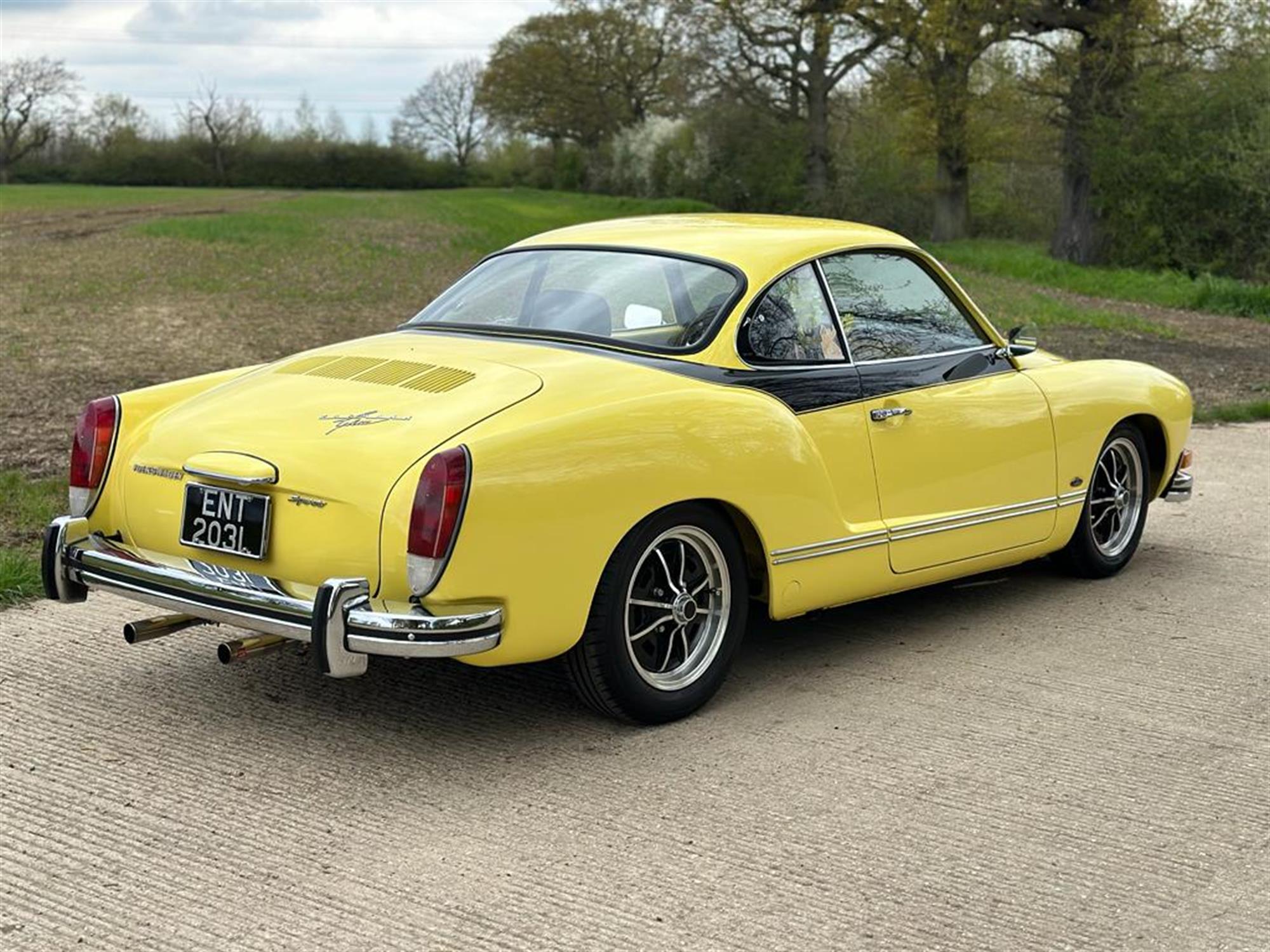 1973 Volkswagen Karmann Ghia Sport Edition - Image 4 of 10