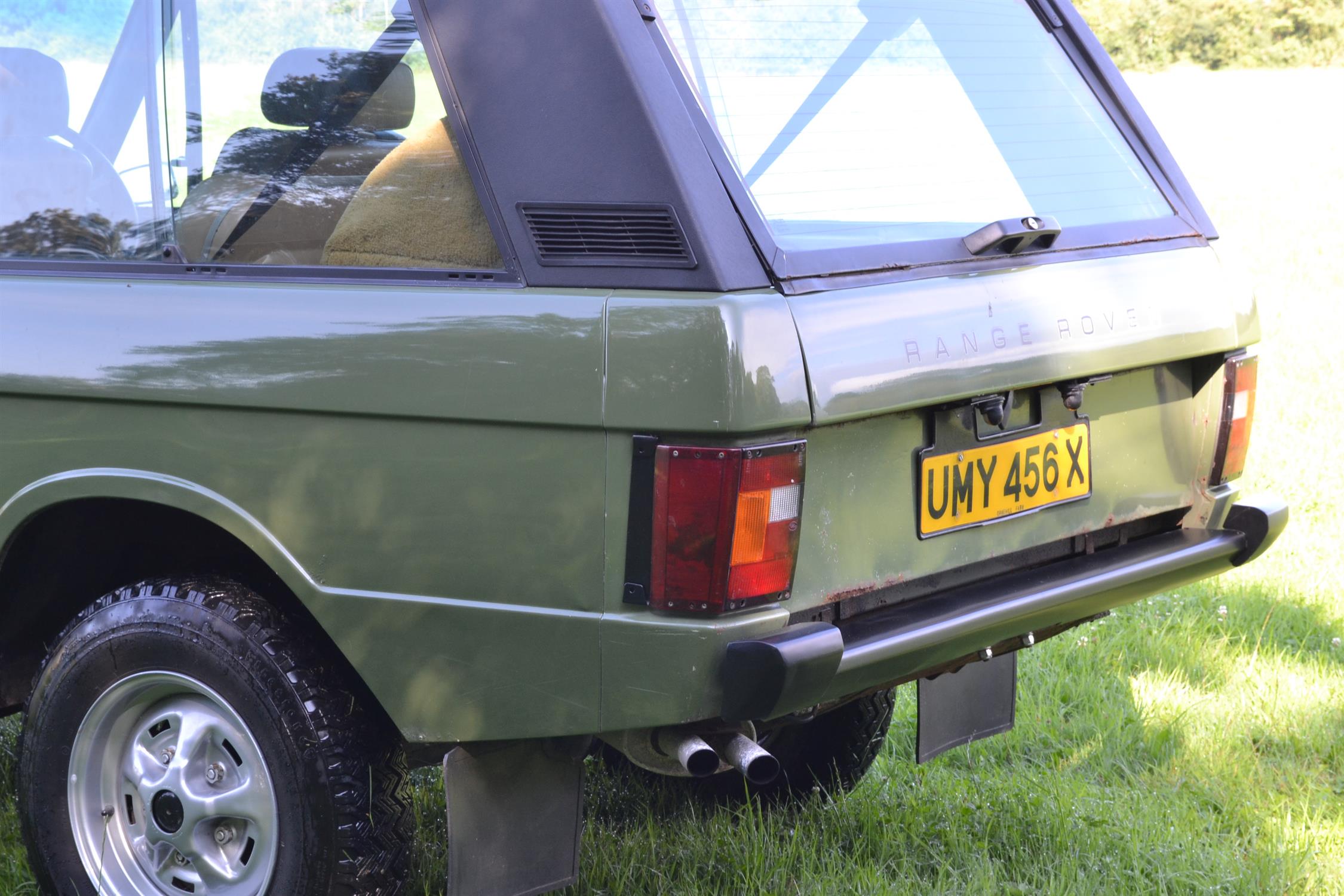 **SOLD PRE-AUCTION**1981 Range Rover Two Door Classic - Image 9 of 10