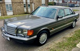 1991 Mercedes-Benz 420 SEL LWB Saloon (W126)