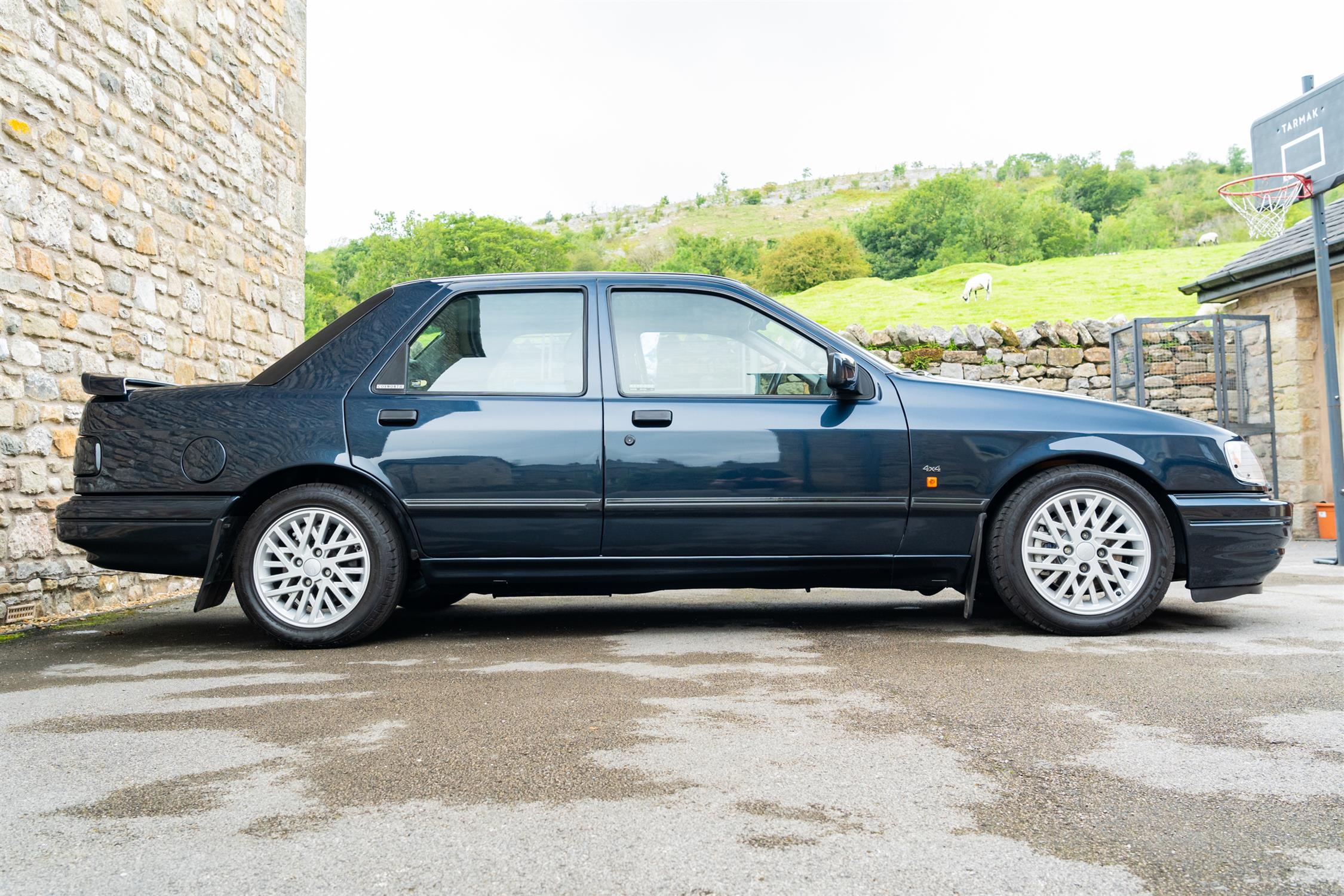 1993 Ford Sierra Sapphire Cosworth - Image 4 of 10