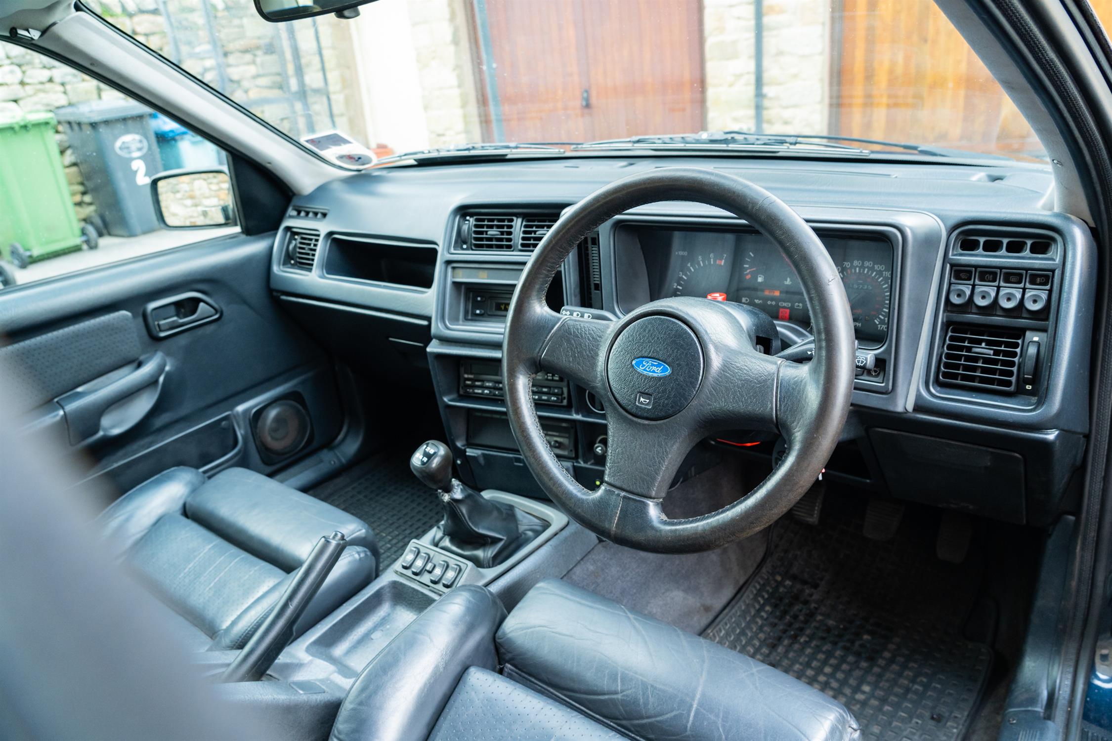 1993 Ford Sierra Sapphire Cosworth - Image 2 of 10