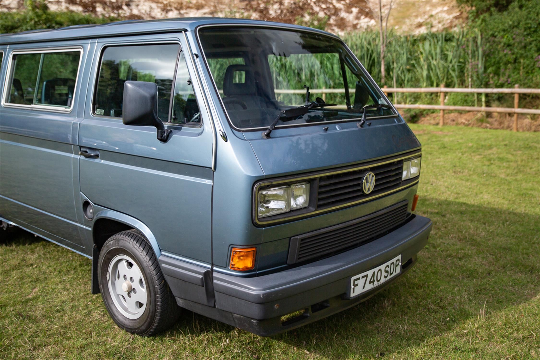 1989 Volkswagen Caravelle T3/Type 25 - 18,495 miles from new - Image 8 of 10