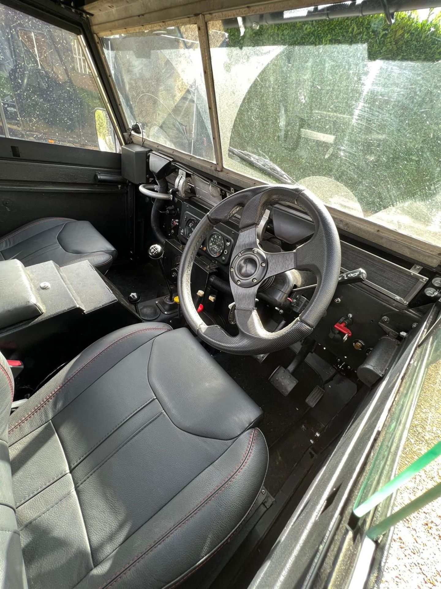 1992 Land Rover Series III Lightweight - Image 2 of 10