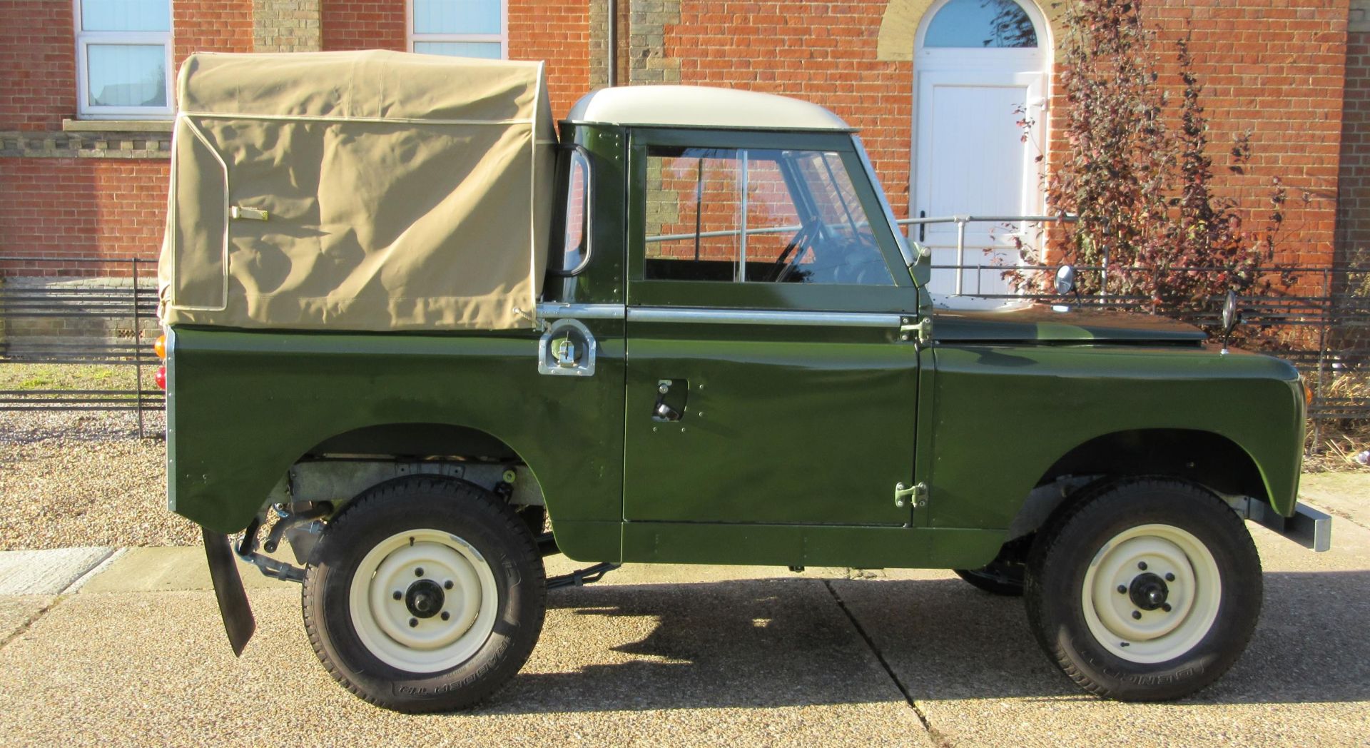 1963 Land Rover Series IIA 88" 'Olive' - Image 5 of 10