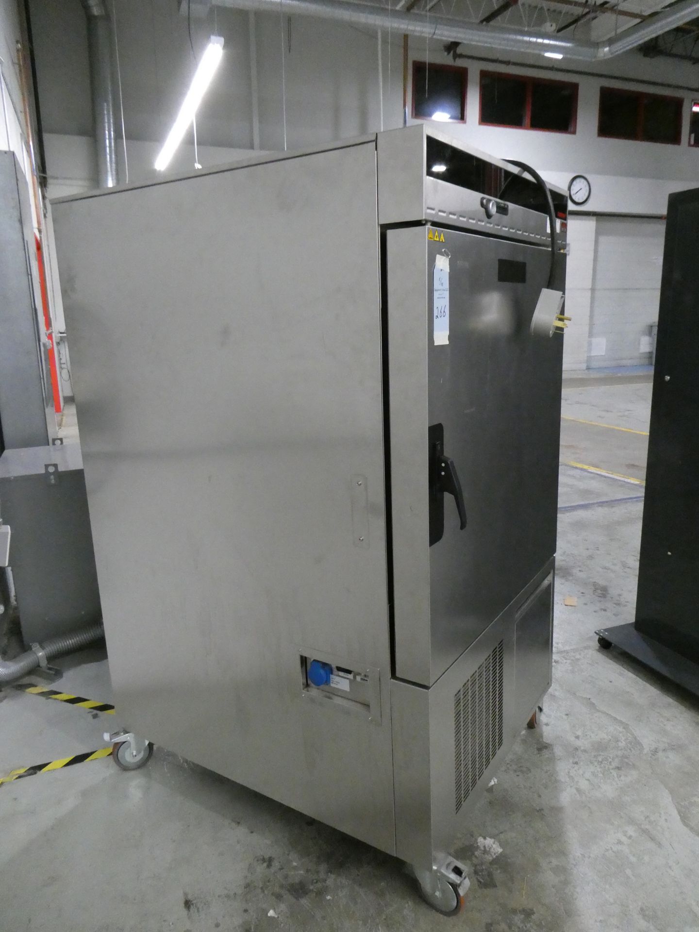 Memmert 2015 Environment Chamber (Respiratory Humidity) Model 605-02 - Image 6 of 9
