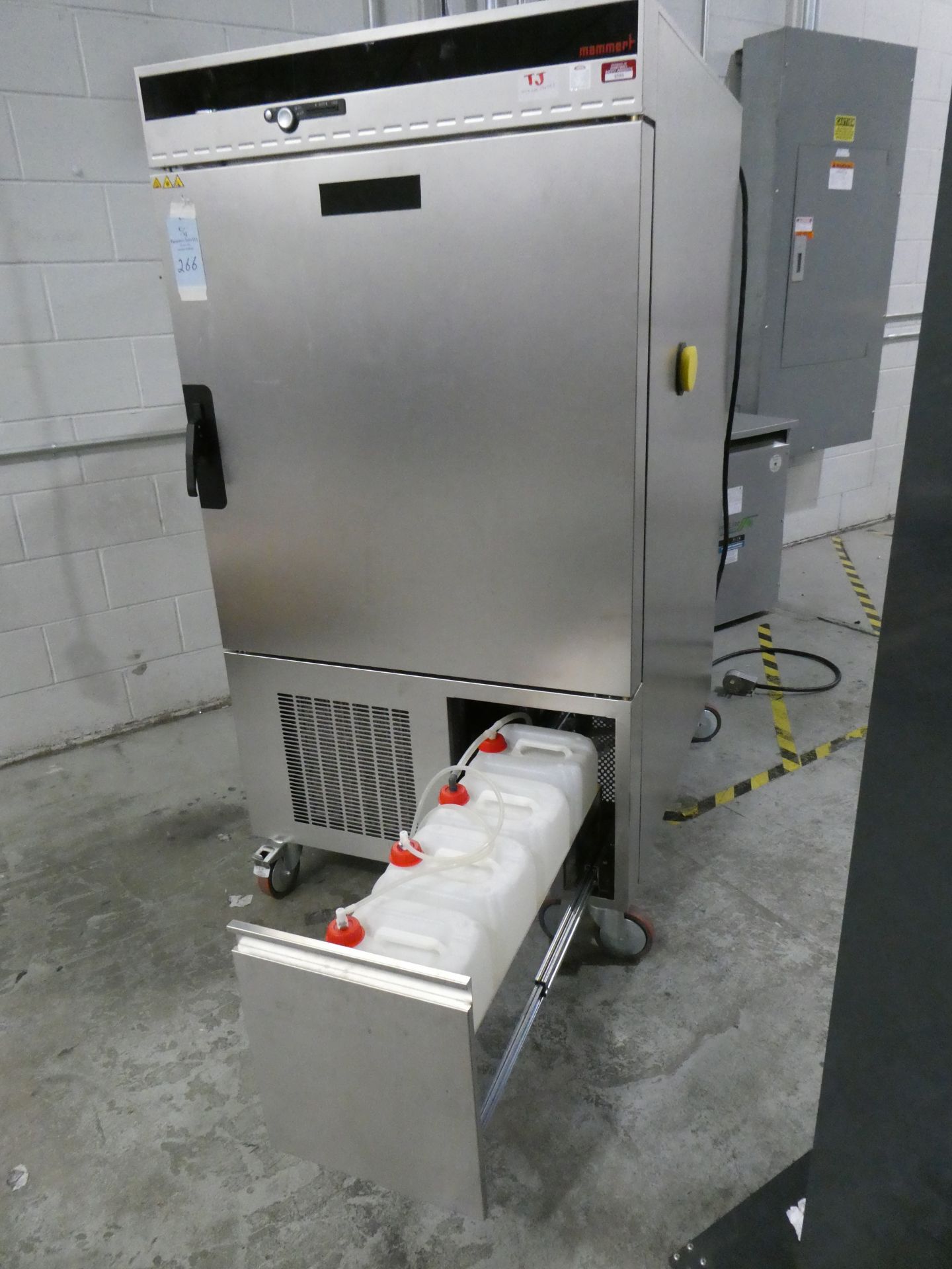 Memmert 2015 Environment Chamber (Respiratory Humidity) Model 605-02 - Image 3 of 9