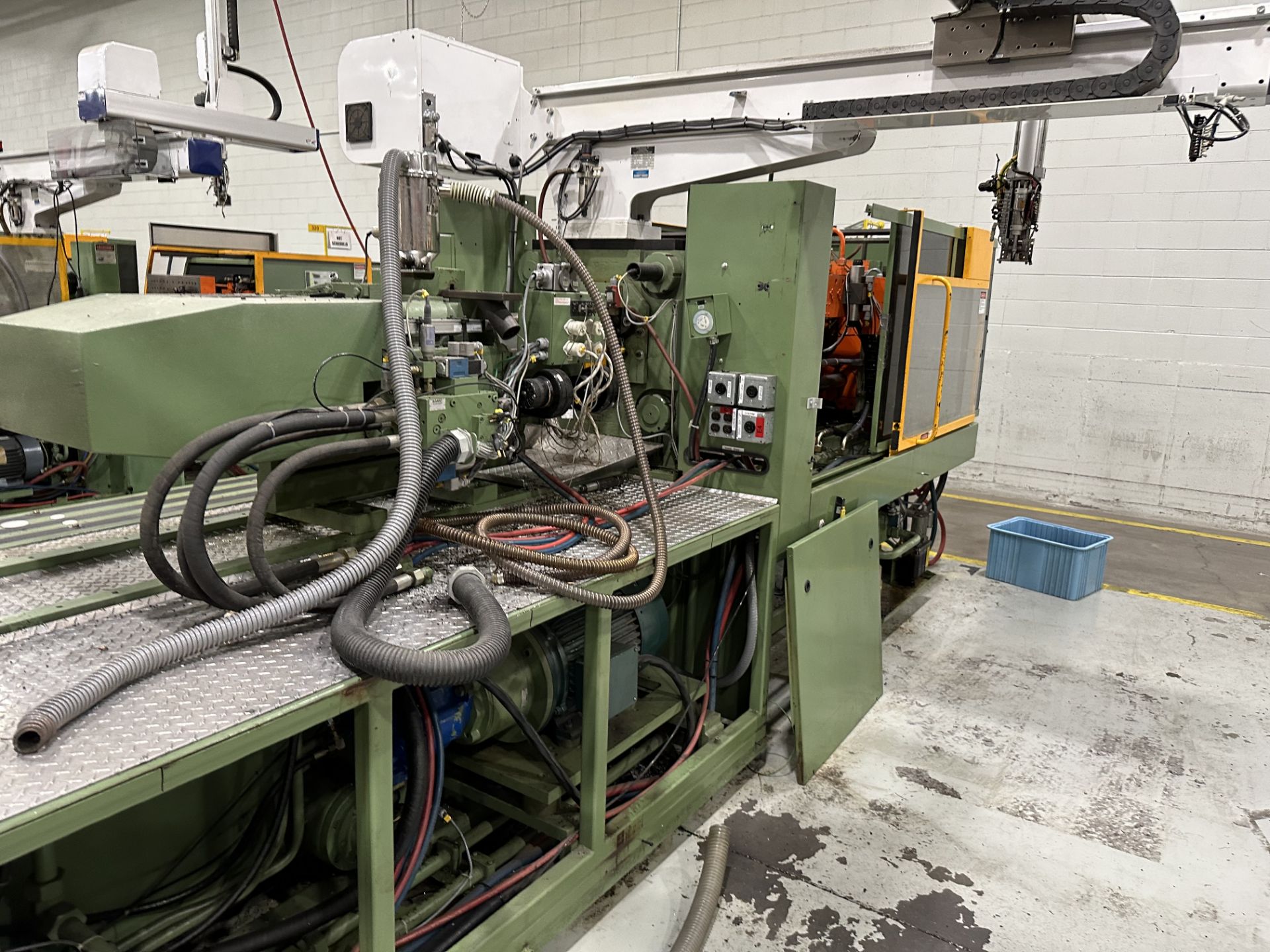 Engel 330/150 Injection Molding Machine - Image 4 of 7