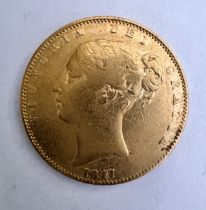 1847 VICTORIA SHIELD GOLD SOVEREIGN