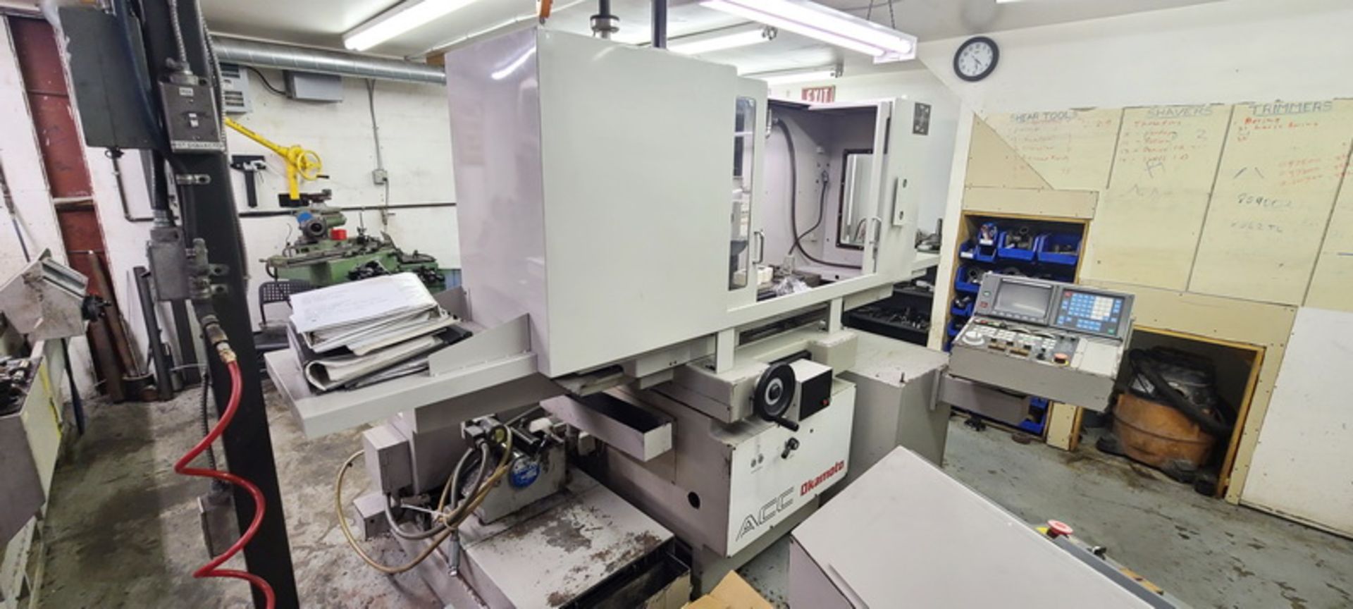 1998 Okamoto ACC-820-DXNCP CNC Surface Grinding Machine, Electro-Magnetic Chuck, Oilmatic Chiller,