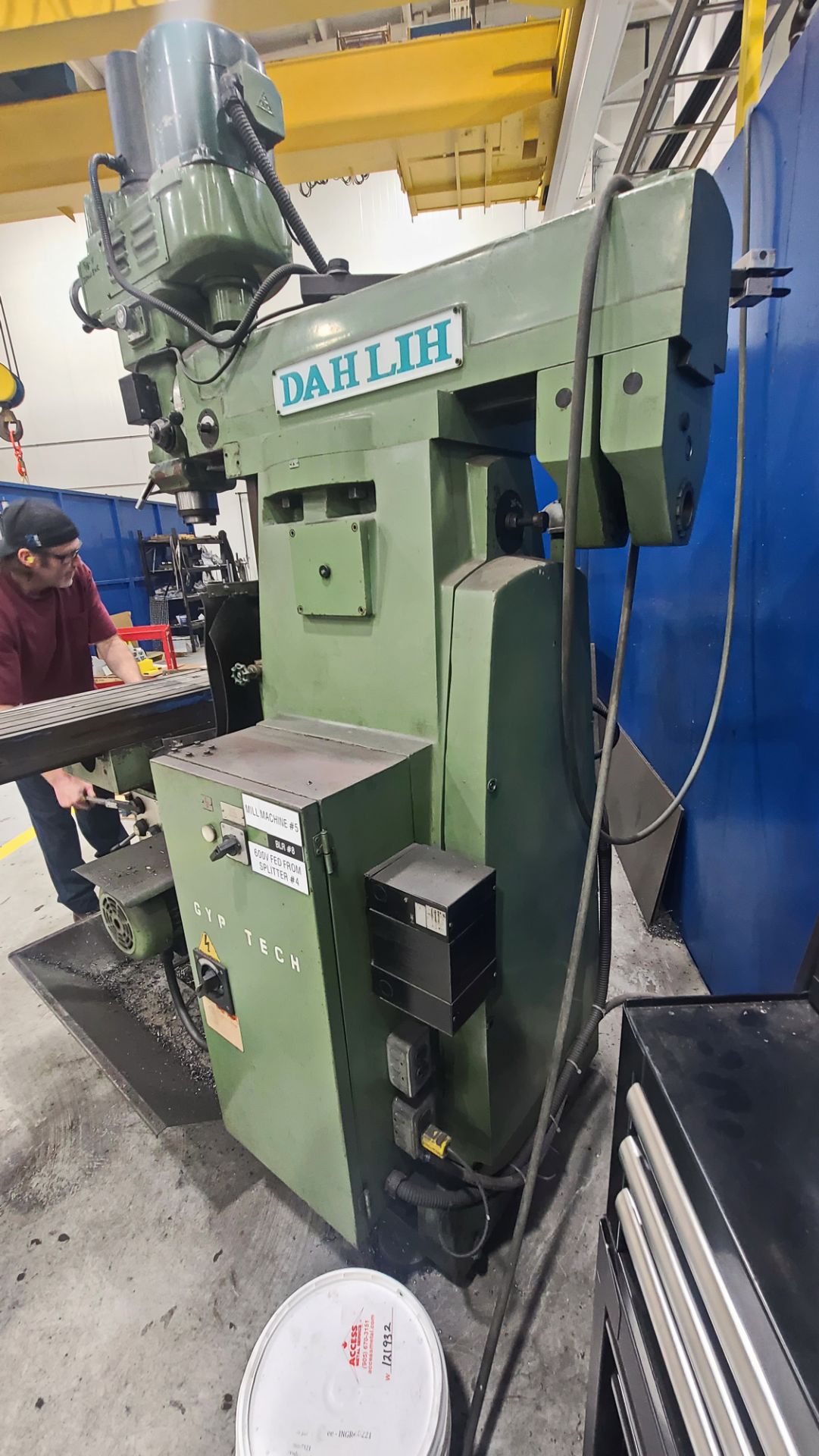 Dah-Lih DL GH950 Vertical/Horizontal Milling Machine, Adjustable Automatic Feeds, Centralized - Image 12 of 17