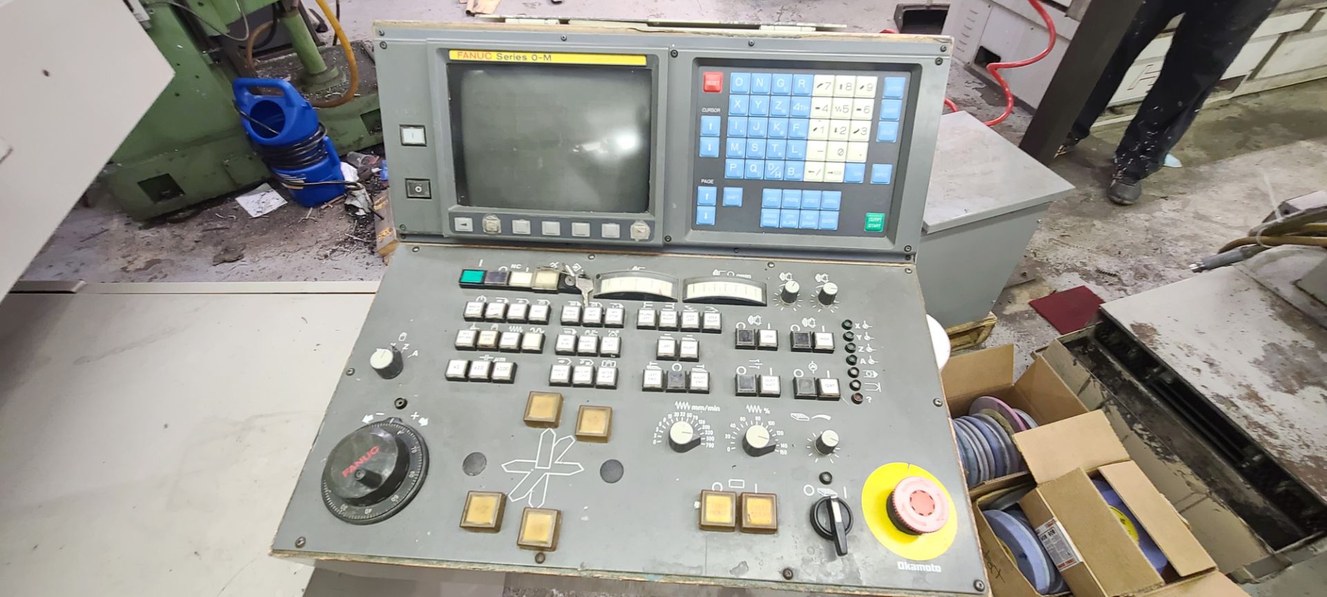 2004 Okamoto ACC-63-DXNCP CNC Surface Grinding Machine, Fanuc O-M Controller, Coolant System, - Image 13 of 23