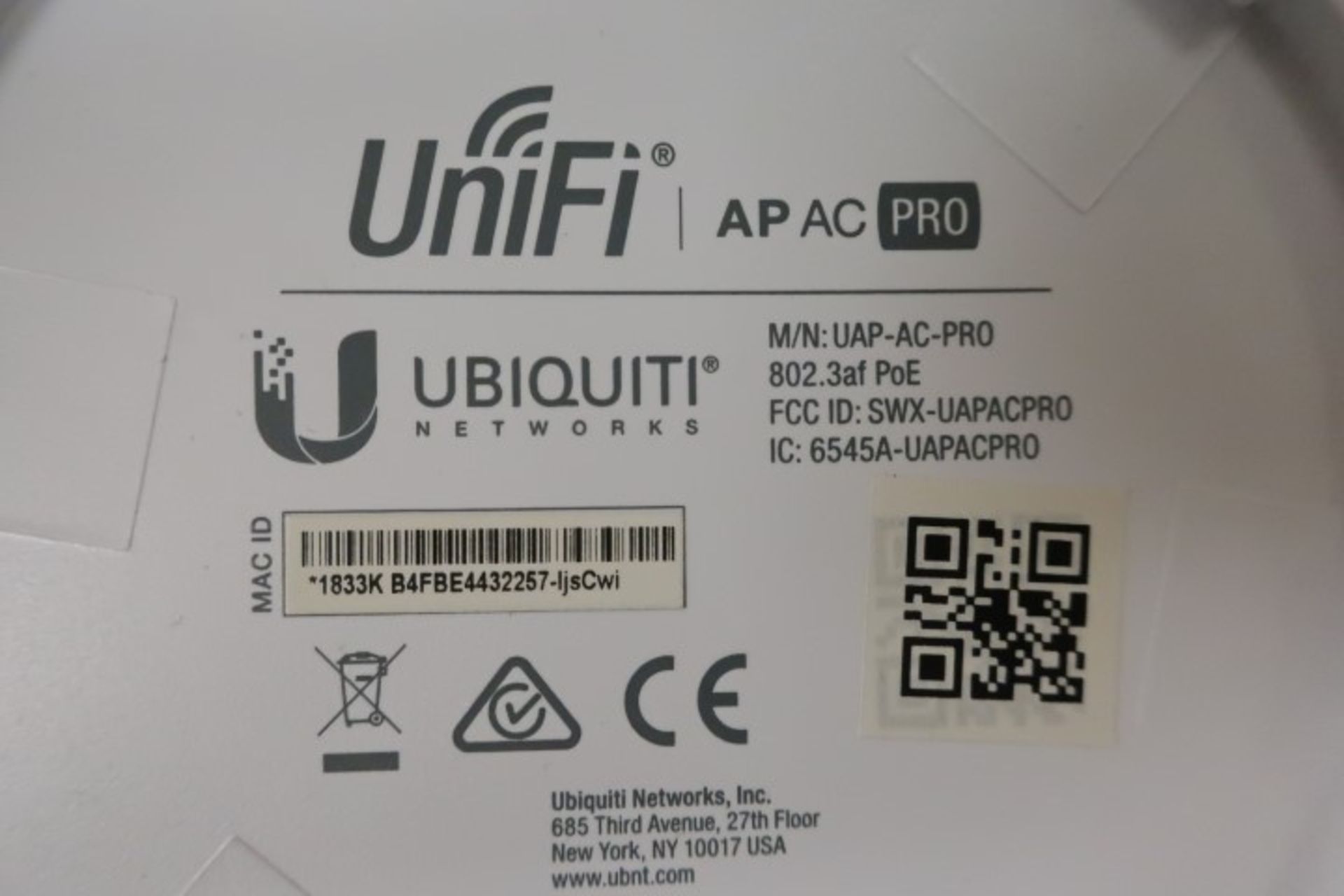 UBIQUINTI UNIFI AP AC PRO WIRELESS ACCESS POINT - Image 3 of 3