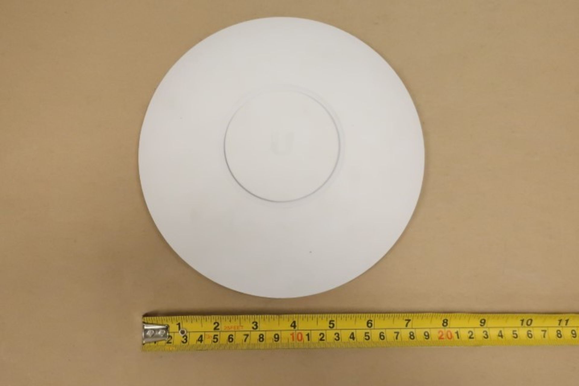 UBIQUINTI UNIFI AP AC PRO WIRELESS ACCESS POINT