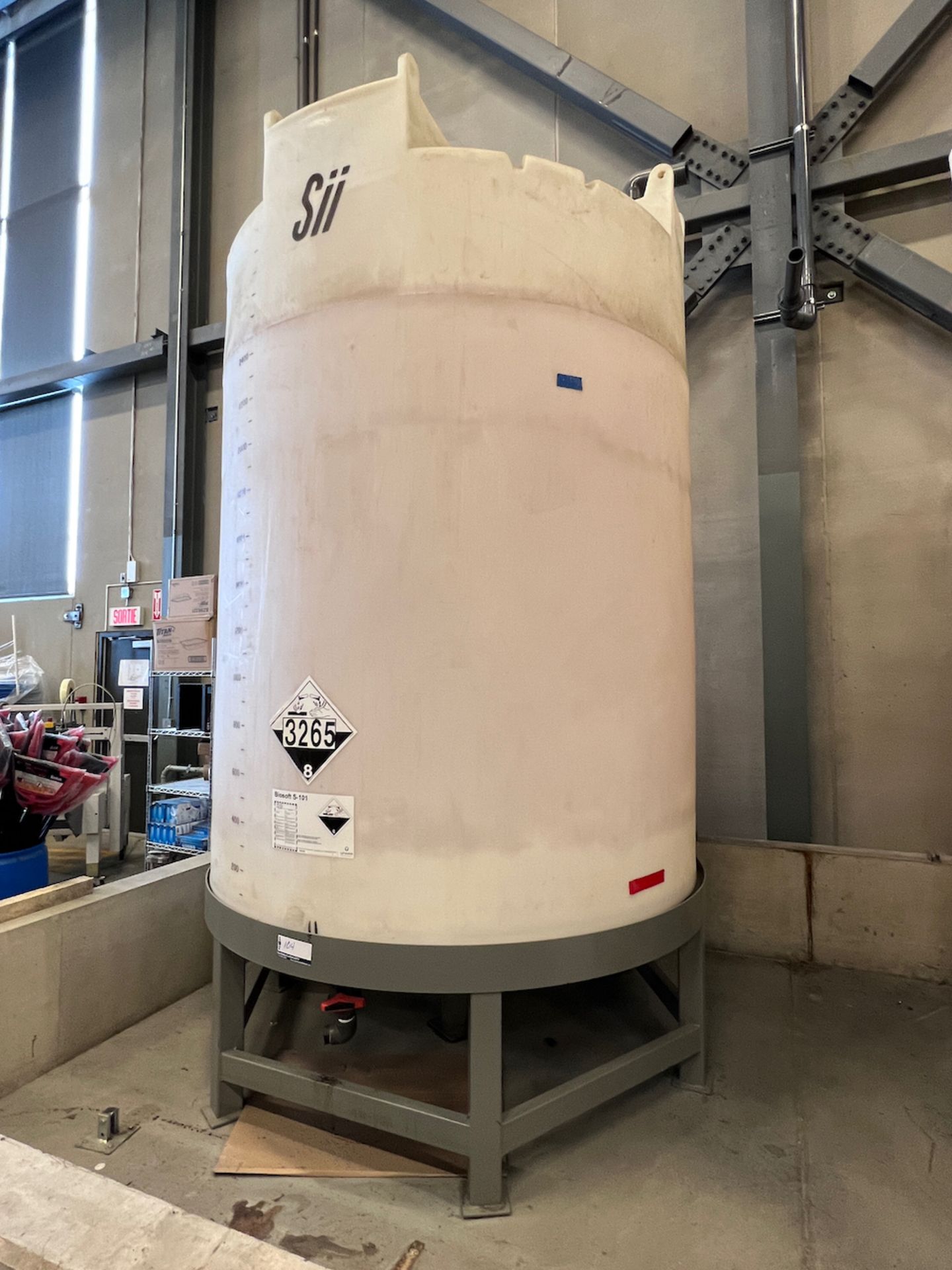 CY-BO 3000 US GAL STORAGE TANK WITH STAND