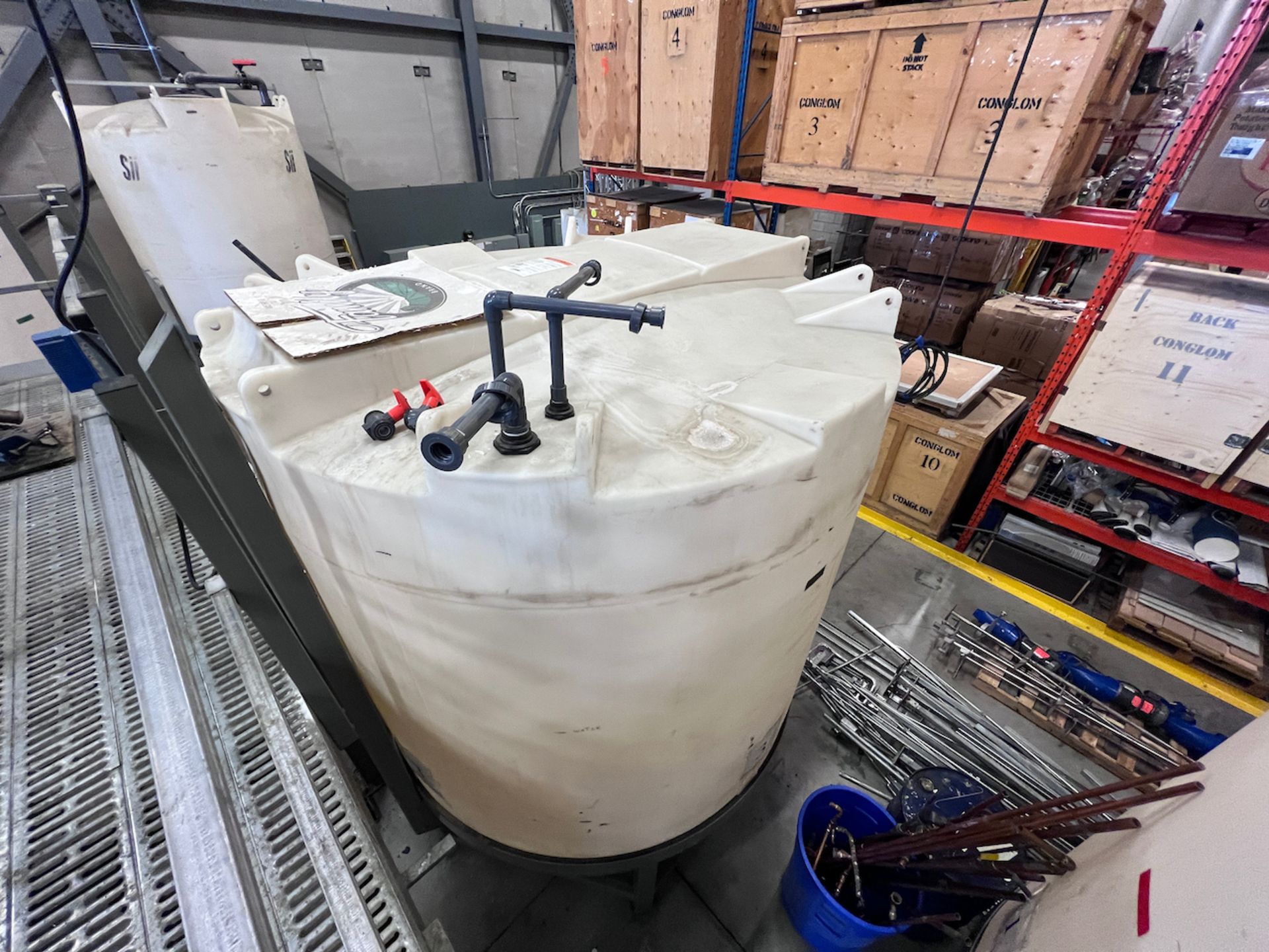 CY-BO 3000 US GAL MIXING TANK WITH STAND - Image 2 of 5