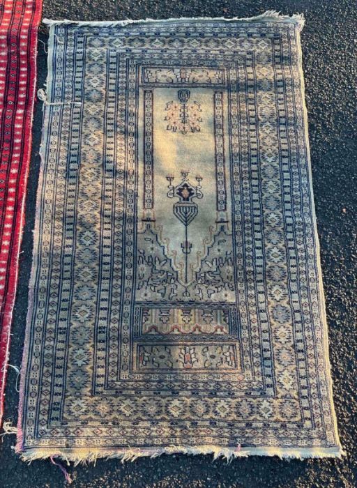 Four 20th century Middle Eastern rugs, various si - Image 2 of 9