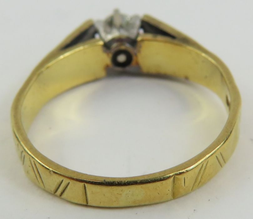 An 18ct gold diamond solitaire ring, the single ro - Image 2 of 4