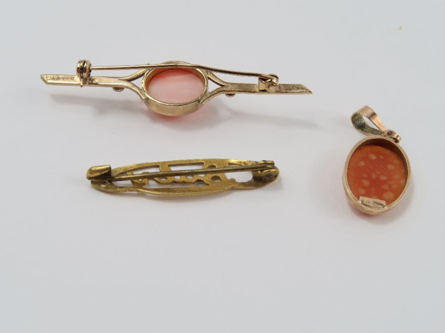 A coral bar brooch; a baby brooch; and a shell cam - Image 3 of 6