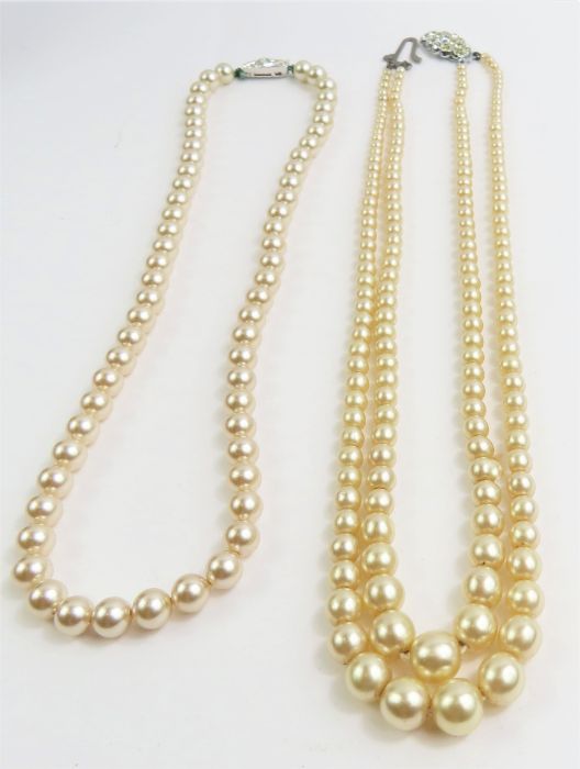 A string of Pompadour simulated pearls - Image 3 of 4