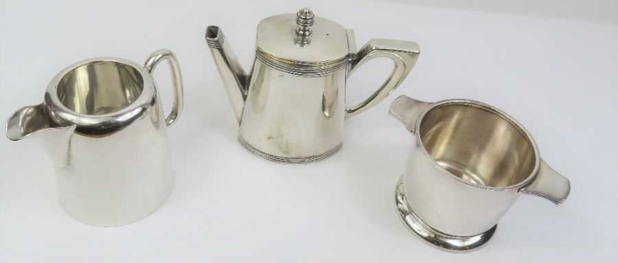 A Walker and Hall silver plated coffee and water j - Image 4 of 5