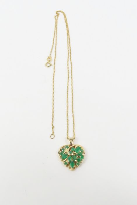 A Brooks and Bentley 9 carat gold emerald heart pe - Image 4 of 6