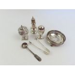 A collection of miscellaneous silver items to incl