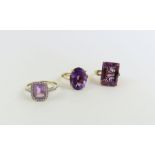 A 9ct gold oval amethyst cocktail ring, finger siz