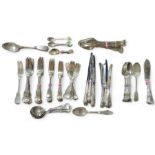A quantity of silver plated Queens pattern cutlery
