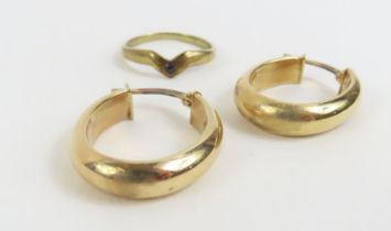 A pair of hoop earrings, marked '375', 1.8g gross;