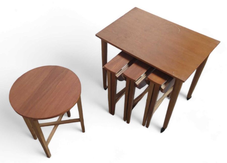 A 20th century quarteto nest of tables