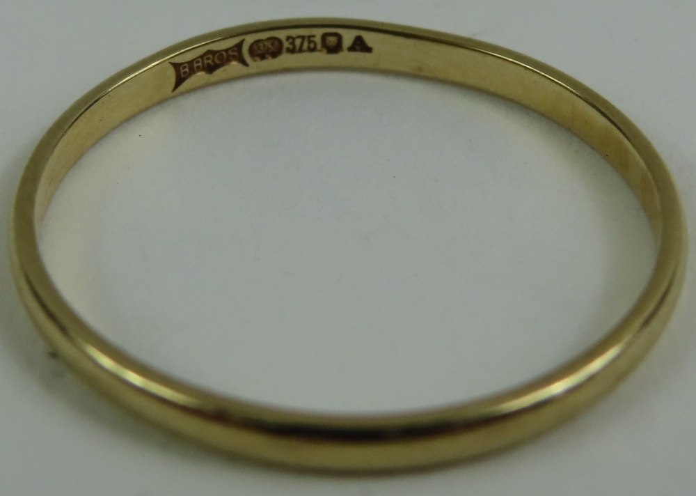A 9ct gold wedding band, finger size Q 1/2, and a - Image 6 of 6