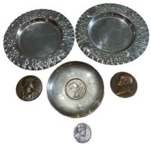 A silver dish with commemorative Churchill crown t