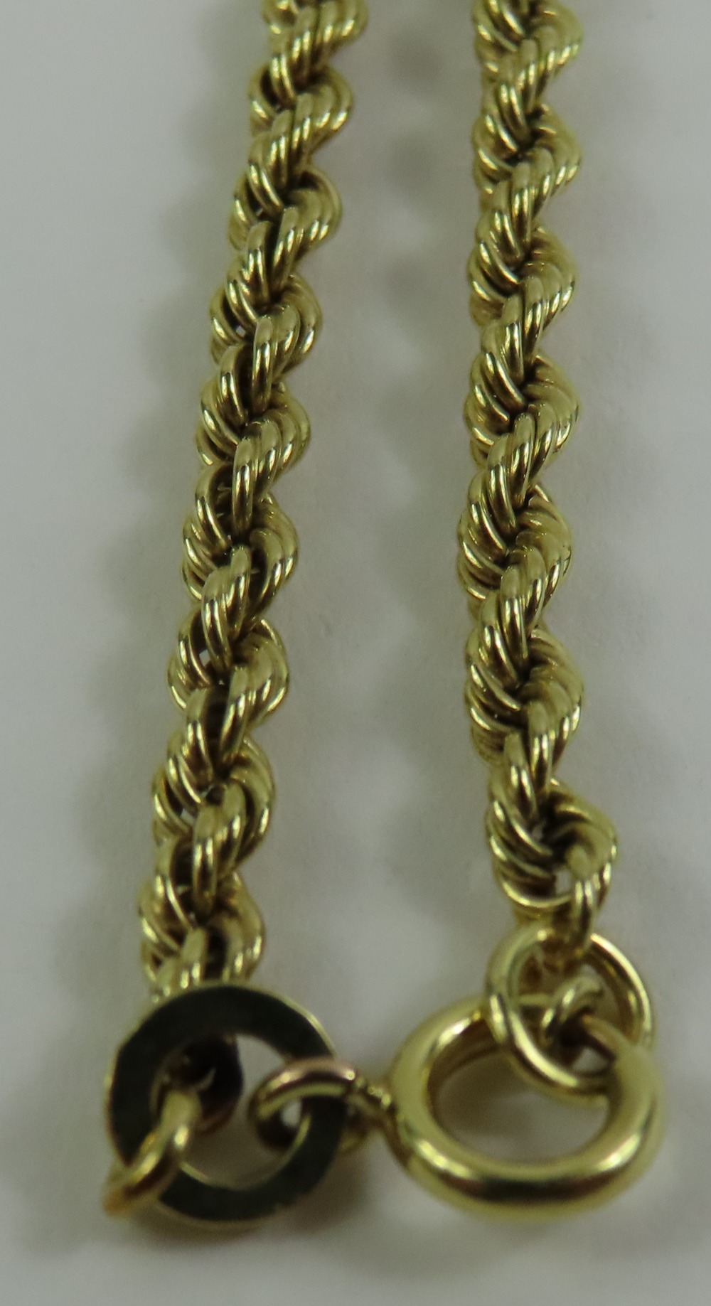 A 9ct gold twisted rope chain, 45.5cm long, 9.2g g - Image 3 of 3