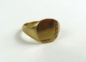 A 9ct gold signet ring, with square head, finger s