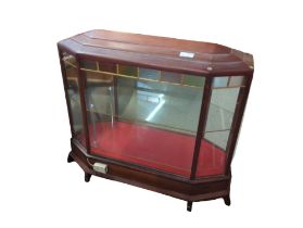 Octagonal oblong display cabinet, with fitted glas