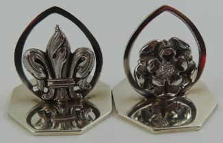 Pair of Edwardian silver menu holders, by Horace W