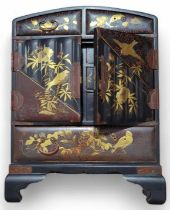 Japanese lacquered table cabinet, with fitted inte