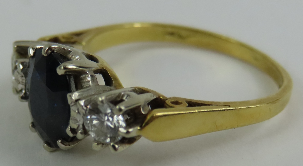 An 18ct gold sapphire and diamond three stone ring - Image 3 of 5