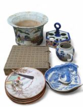 Collection of Japanese porcelains, a Chinese expor