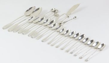 A George IV silver fiddle pattern butter knife Lon