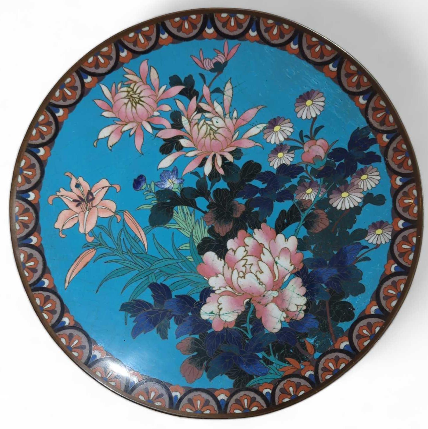 A Japanese cloisonne dish with floral design, anot - Image 2 of 17
