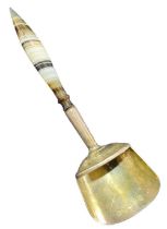 A George III silver and agate handle sugar scoop, by Joseph Willmore