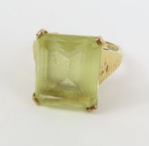 A 9ct gold synthetic stone cocktail ring, finger s